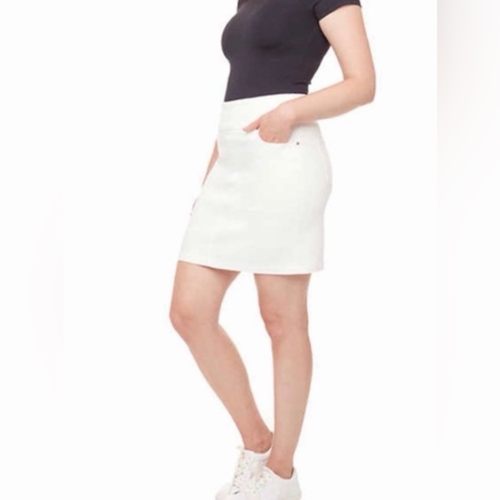 🛍️SC & Co White Skort